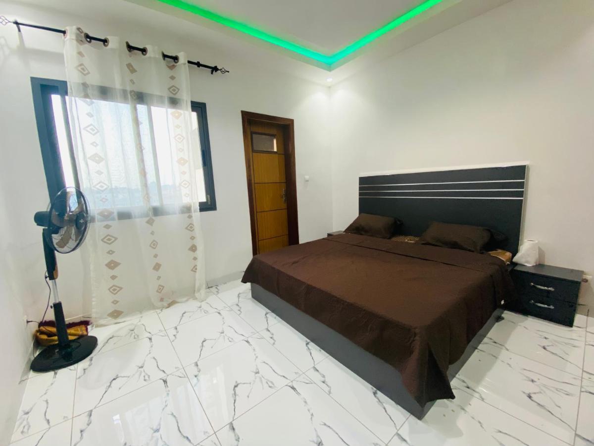 Apartament Chez El Hadji Et Hamidou Dakar Zewnętrze zdjęcie