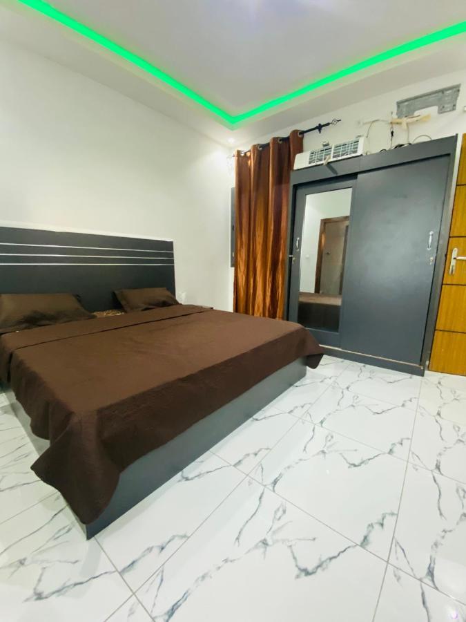 Apartament Chez El Hadji Et Hamidou Dakar Zewnętrze zdjęcie